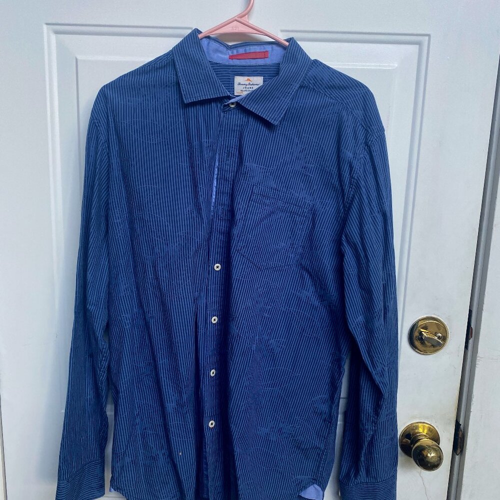 Tommy Bahama Men’s L Blue Long Sleeve Button Down Shirt